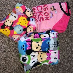 Tsum Tsum pajama lot Sz medium 7-8 years old
